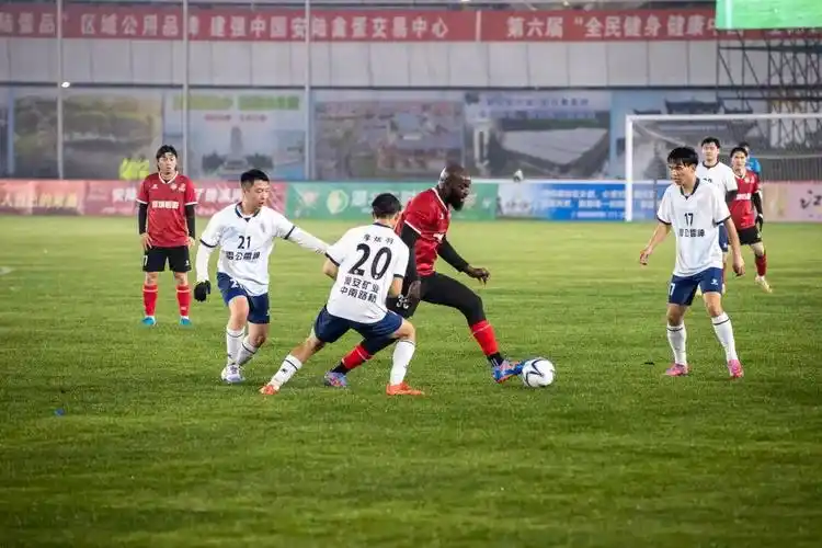 国产又色又爽无遮挡免费本以为很好玩，结果很无聊！ 